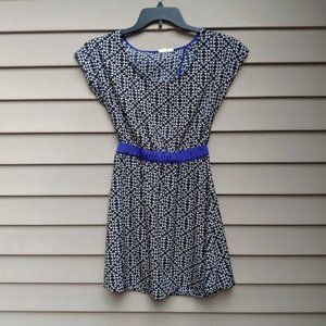 Roxy Mini Dress Geo-Print Black Ivory Blue Trim Open Flap Back